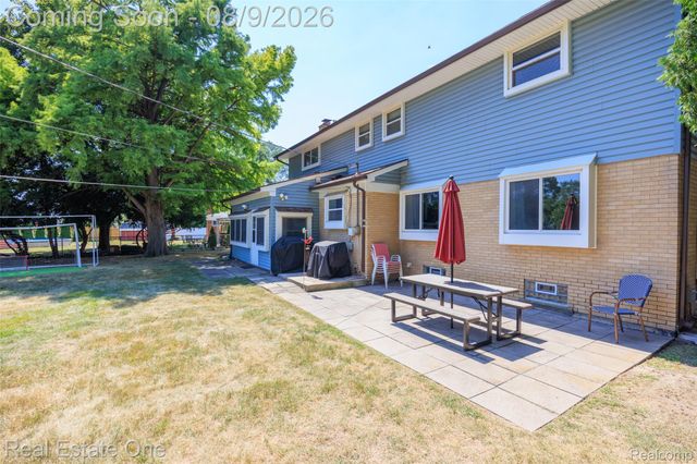 14012 Sunset Street, Livonia, MI 48154