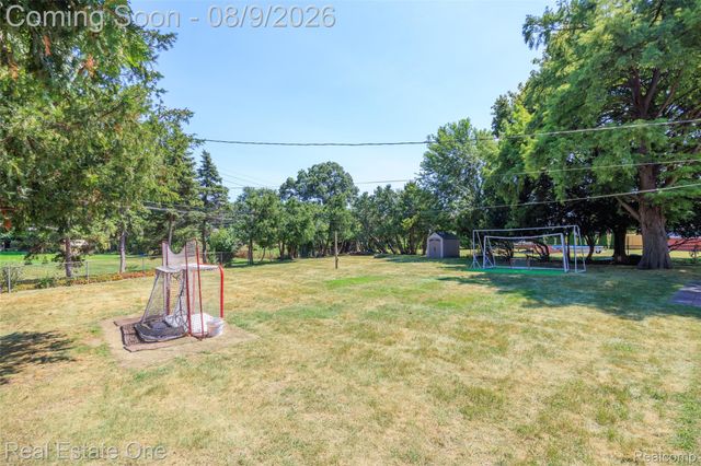 14012 Sunset Street, Livonia, MI 48154