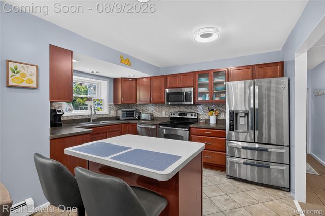 14012 Sunset Street, Livonia, MI 48154