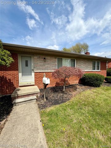 12417 Greenway Drive, Sterling Heights, MI 48312