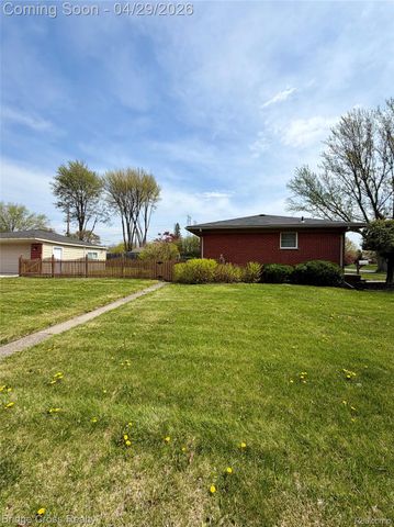 12417 Greenway Drive, Sterling Heights, MI 48312