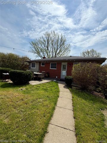 12417 Greenway Drive, Sterling Heights, MI 48312