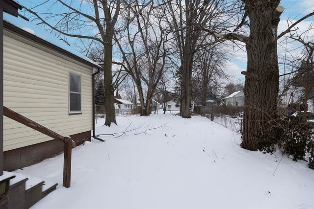 1813 3rd Street, Bay City, MI 48706