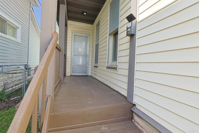 1813 3rd Street, Bay City, MI 48706