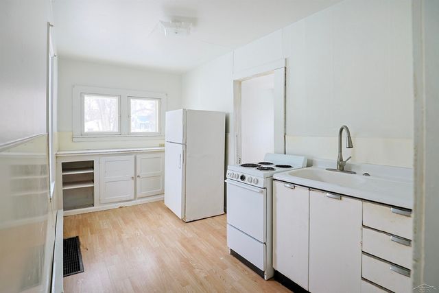 1813 3rd Street, Bay City, MI 48706