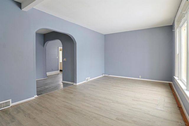 1813 3rd Street, Bay City, MI 48706