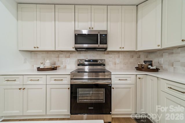 902 Cornelius Road, Mooresville, NC 28117