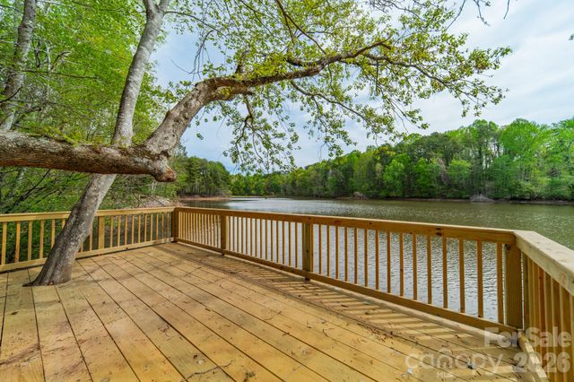 902 Cornelius Road, Mooresville, NC 28117