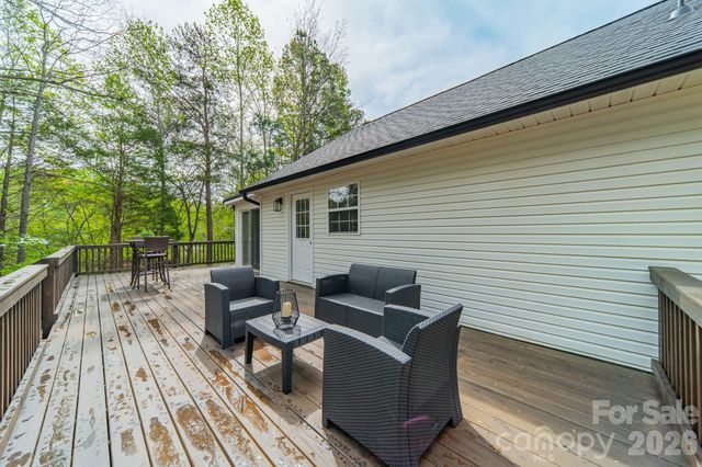 902 Cornelius Road, Mooresville, NC 28117