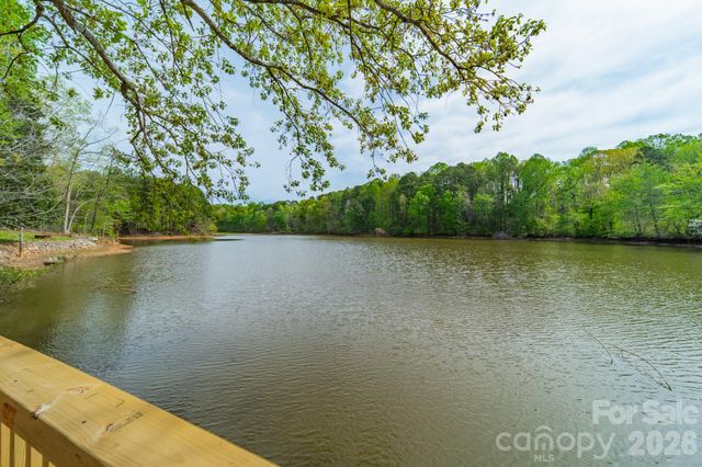 902 Cornelius Road, Mooresville, NC 28117