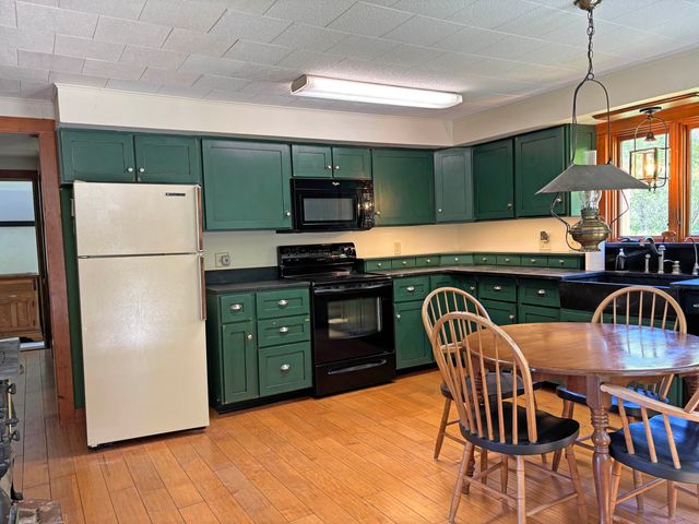 255 Fitts Road, Wardsboro, VT 05355