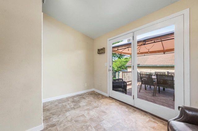2905 S 95th STREET, West Allis, WI 53227