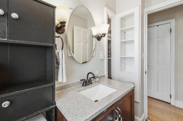 2905 S 95th STREET, West Allis, WI 53227