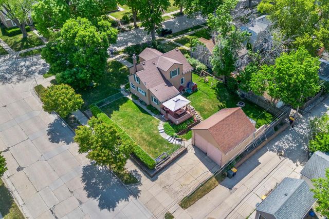 2905 S 95th STREET, West Allis, WI 53227