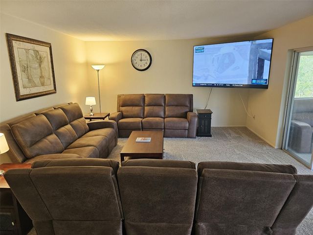 225 HOURGLASS WAY 303, Sarasota, FL 34242