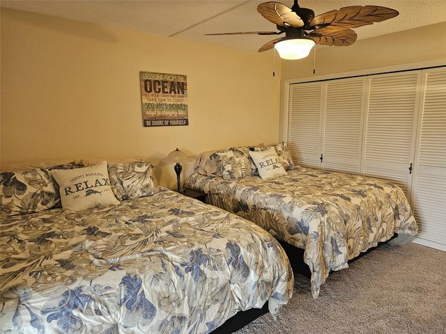 225 HOURGLASS WAY 303, Sarasota, FL 34242