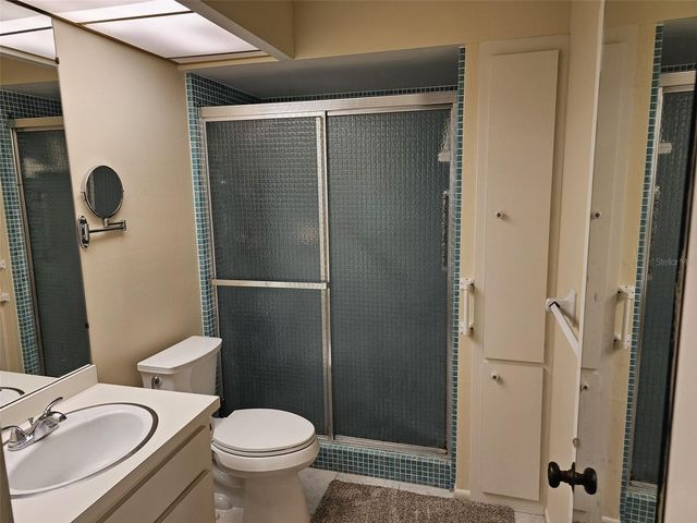 225 HOURGLASS WAY 303, Sarasota, FL 34242