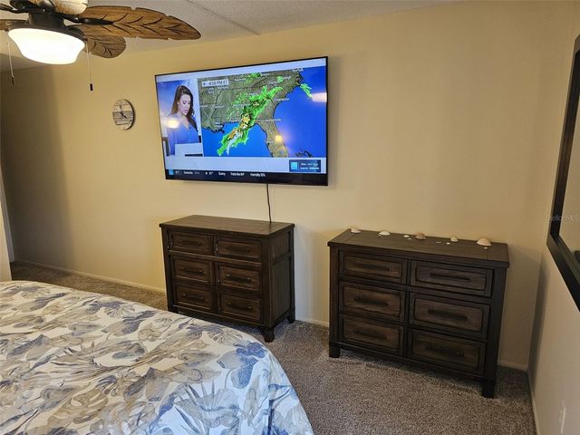 225 HOURGLASS WAY 303, Sarasota, FL 34242