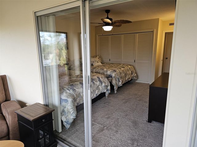 225 HOURGLASS WAY 303, Sarasota, FL 34242