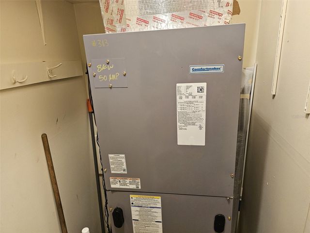 225 HOURGLASS WAY 303, Sarasota, FL 34242