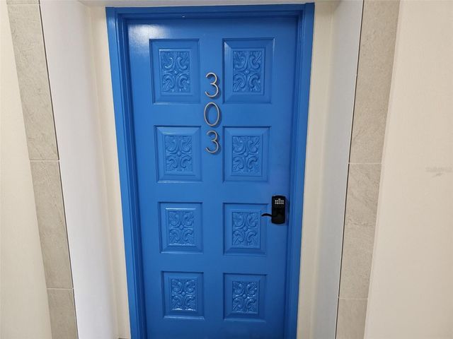 225 HOURGLASS WAY 303, Sarasota, FL 34242