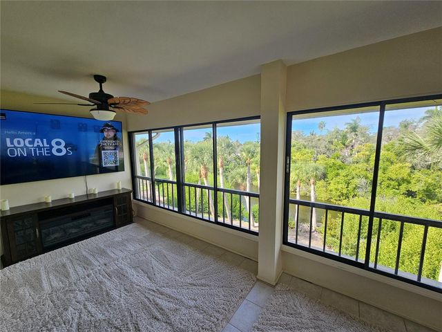 225 HOURGLASS WAY 303, Sarasota, FL 34242