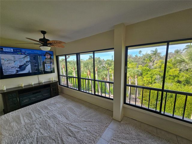 225 HOURGLASS WAY 303, Sarasota, FL 34242