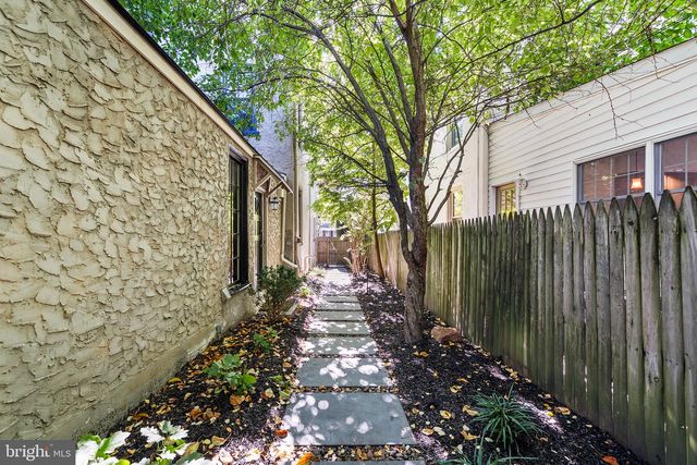 197 E EVERGREEN AVE, Philadelphia, PA 19118