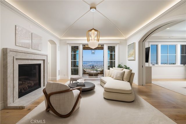 9 Pelican Crest Drive, Newport Coast, CA 92657