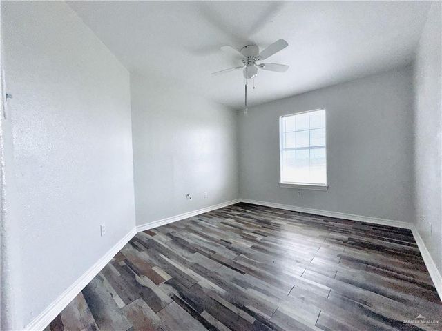 3304 N Palm Leaf Circle, Mission, TX 78574