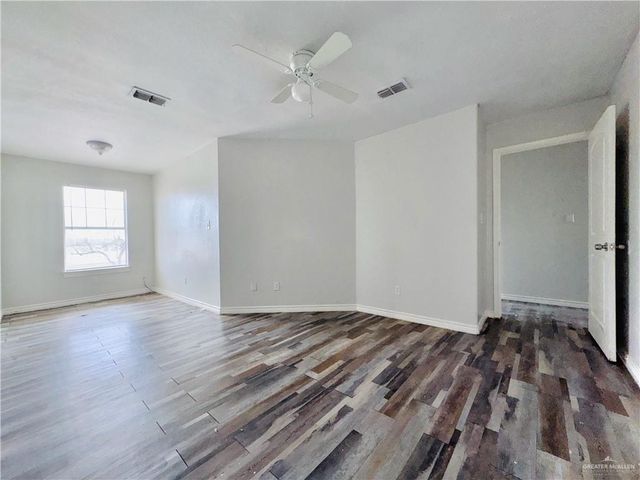 3304 N Palm Leaf Circle, Mission, TX 78574