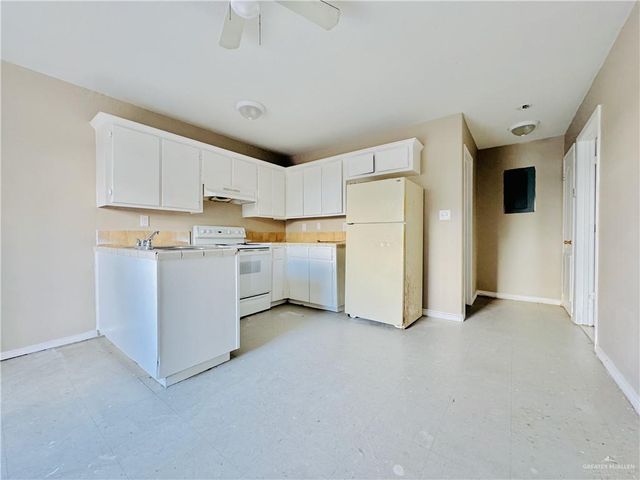 3304 N Palm Leaf Circle, Mission, TX 78574