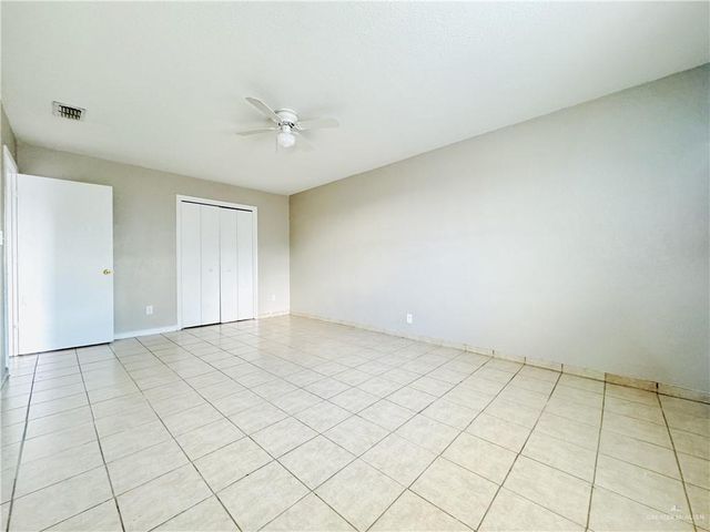 3304 N Palm Leaf Circle, Mission, TX 78574