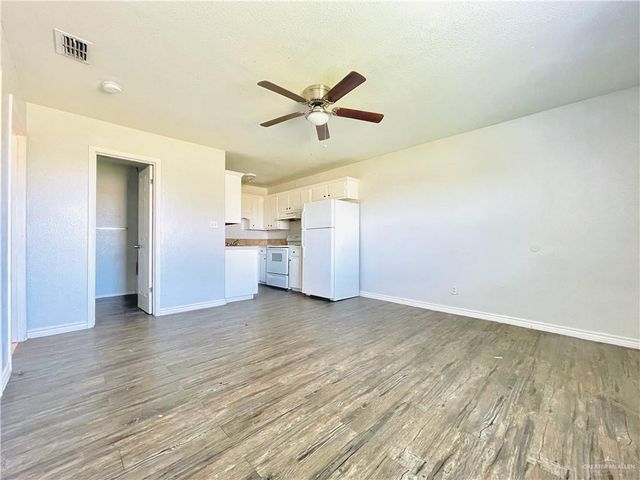 3304 N Palm Leaf Circle, Mission, TX 78574