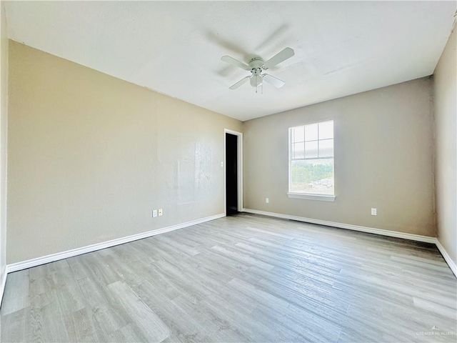 3304 N Palm Leaf Circle, Mission, TX 78574