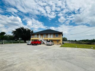 3304 N Palm Leaf Circle, Mission, TX 78574