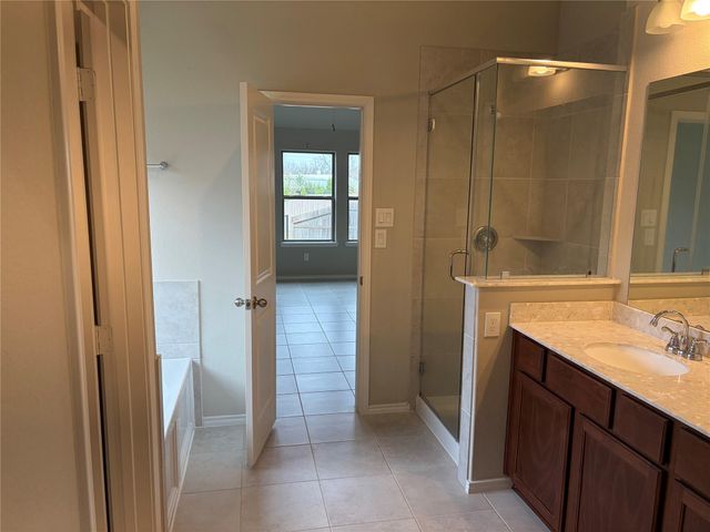 323 Avenue B, Richmond, TX 77406