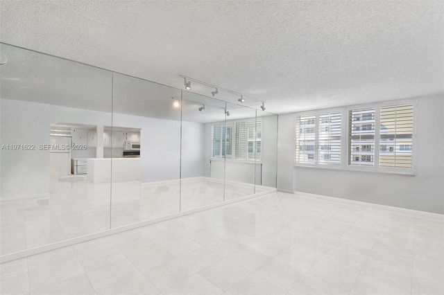 9273 Collins Ave 901, Surfside, FL 33154