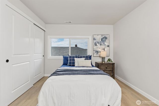 111 Tule Lake Road E, Tacoma, WA 98445