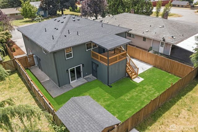 111 Tule Lake Road E, Tacoma, WA 98445