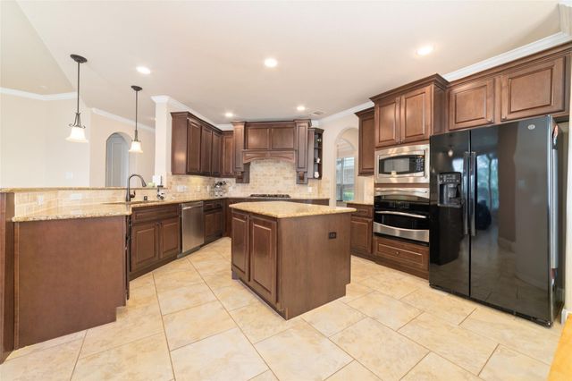 2408 Ellis Park Lane, Conroe, TX 77304