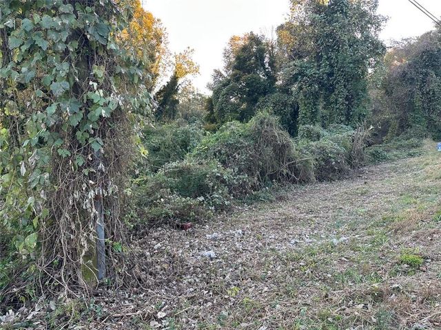 2046 Old Cornelia Highway, Gainesville, GA 30501