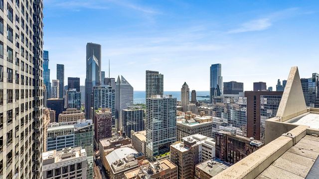 200 N Dearborn Street 4700, Chicago, IL 60601