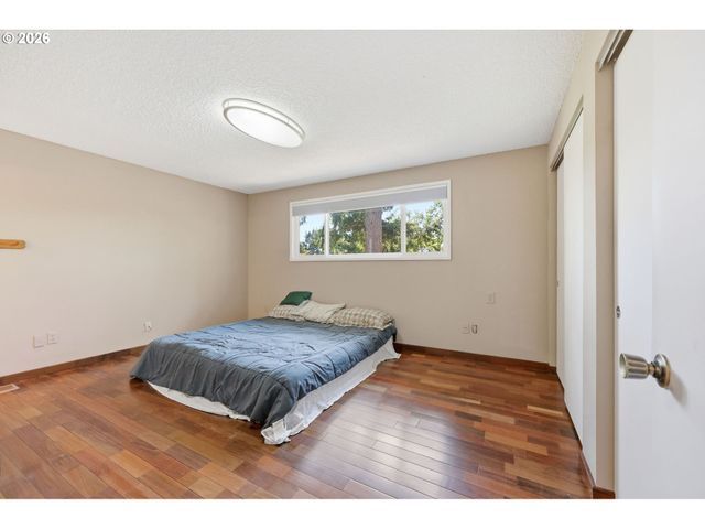 17243 Se OATFIELD Rd, Milwaukie, OR 97267