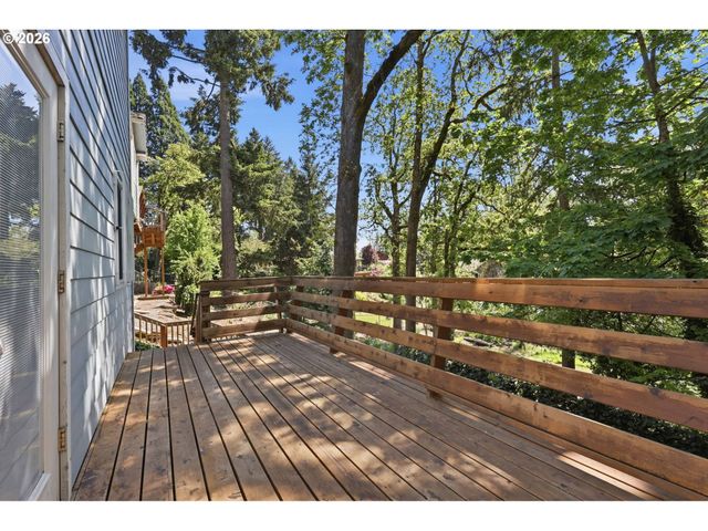 17243 Se OATFIELD Rd, Milwaukie, OR 97267