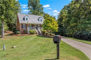 2513 Newington Court, Clemmons, NC 27012