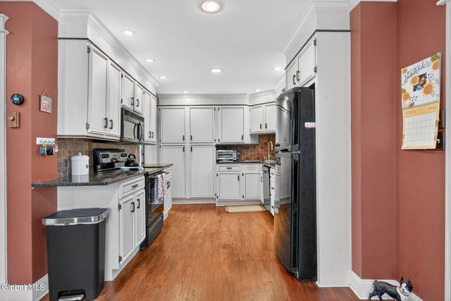 4 Grant Avenue, Amsterdam, NY 12010