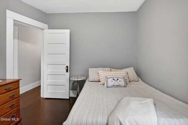 4 Grant Avenue, Amsterdam, NY 12010