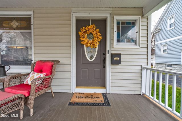 4 Grant Avenue, Amsterdam, NY 12010