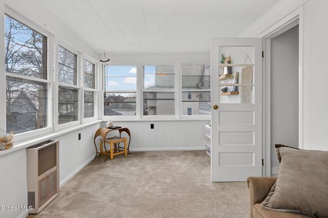 4 Grant Avenue, Amsterdam, NY 12010